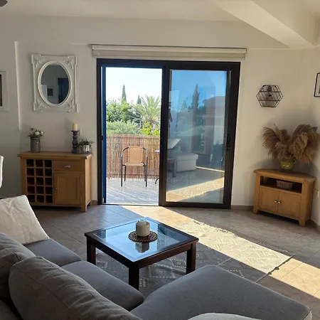 Cosy With Rooftop Terrace Apartmán