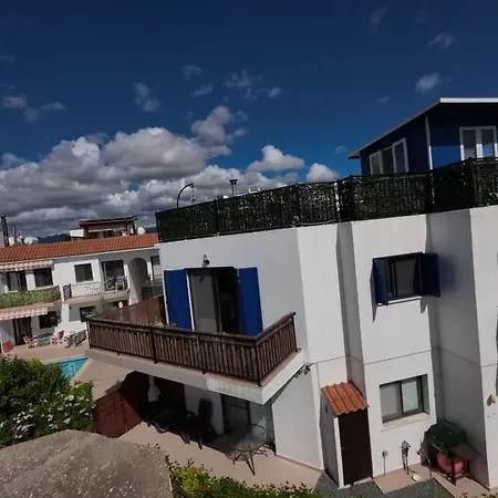 Cosy With Rooftop Terrace