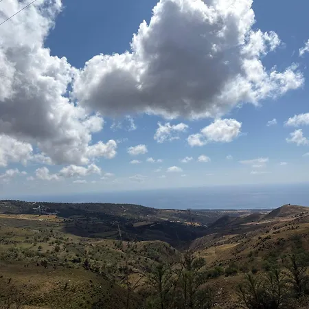 アパート Cosy With Rooftop Terrace *