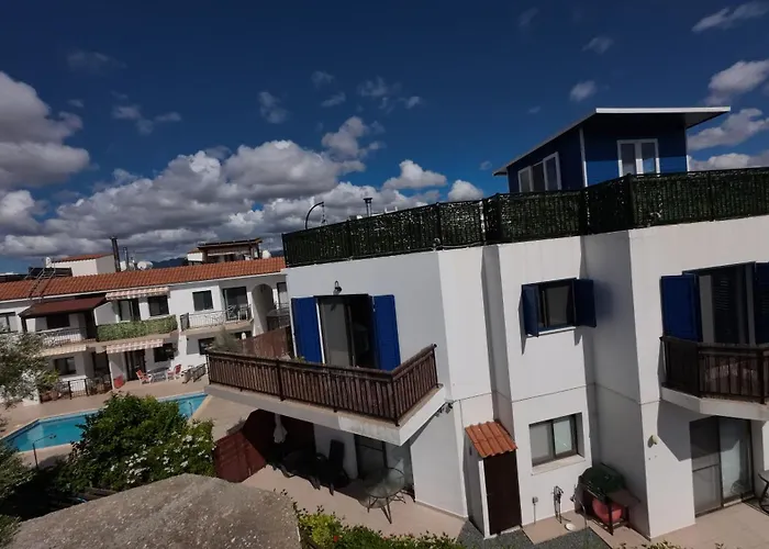 Cosy With Rooftop Terrace